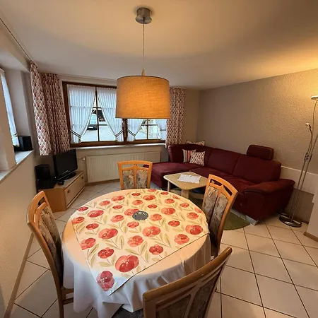 Apartment Oberbauernhof - Am Garten -- Moderne Im Schoenen Schwarzwaldhaus