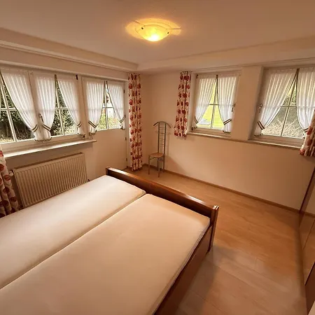 Oberbauernhof - Am Garten -- Moderne Im Schoenen Schwarzwaldhaus Apartment